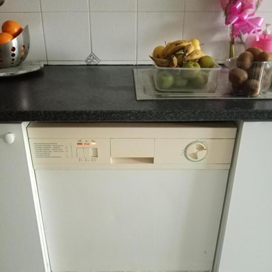 Apartamento T2- Apartamento Do Gu Lägenhet Ponta Delgada Exteriör bild